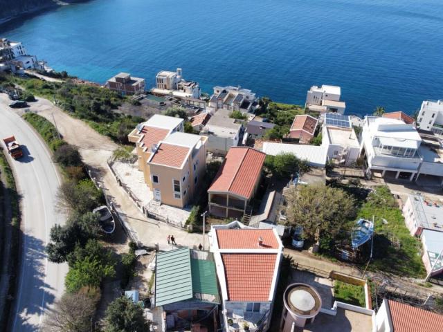 Kuća 200 m² na Prodaju – Stari Bar, Bar