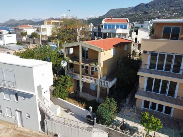 Kuća 200 m² na Prodaju – Stari Bar, Bar