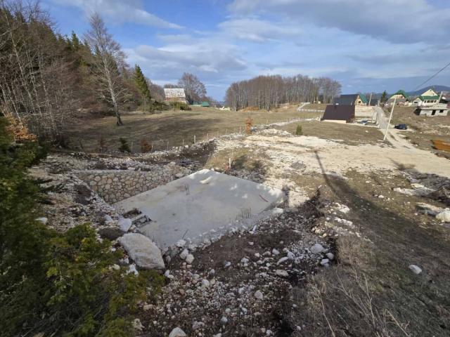 Plac 900 m² na Prodaju – Moticki Gaj, Žabljak