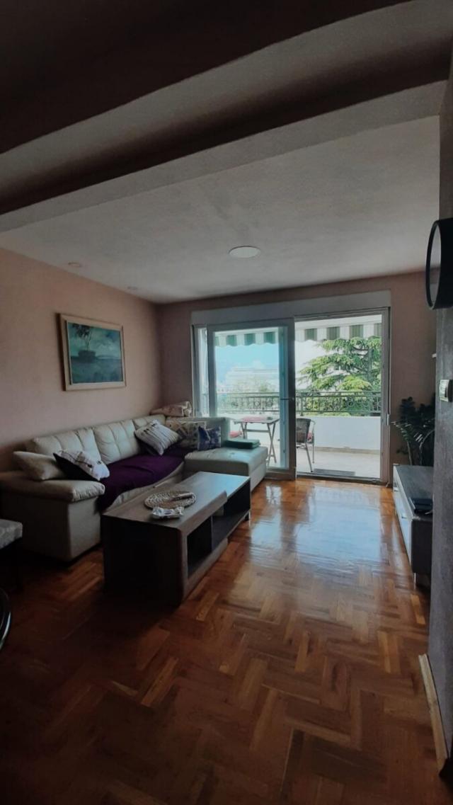Stan 60 m² na Izdavanje – Centar, Bar