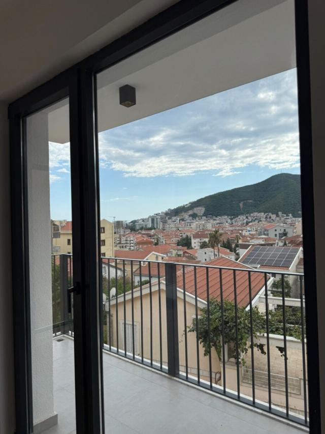 Stan 53 m² na Prodaju – Podkosljun, Budva