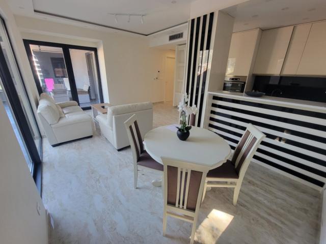 Stan 69 m² na Prodaju – Gospostina, Budva