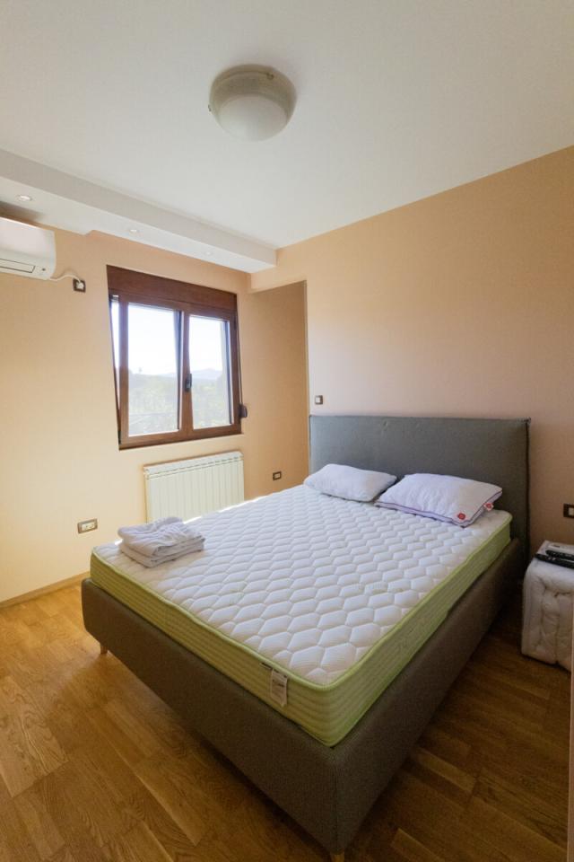 Kuća 180 m² na Izdavanje – Curilac, Podgorica