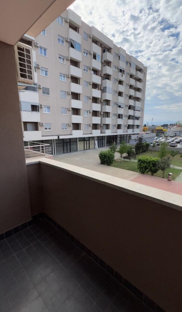 Prodaja, Nov neuseljavan, Jednosoban stan