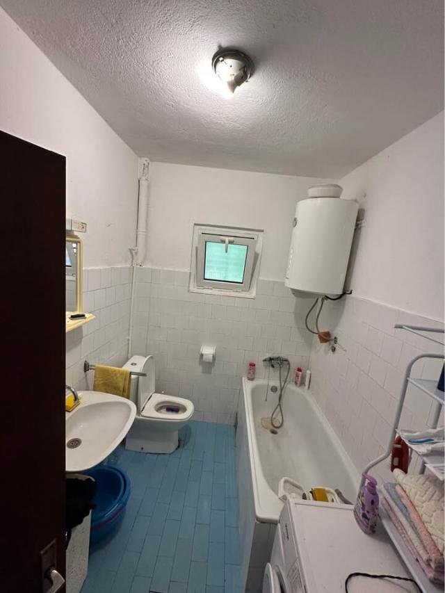 Prodaje se kuća od 75 m² sa velikim imanjem od 2.834 m² - Pričelje