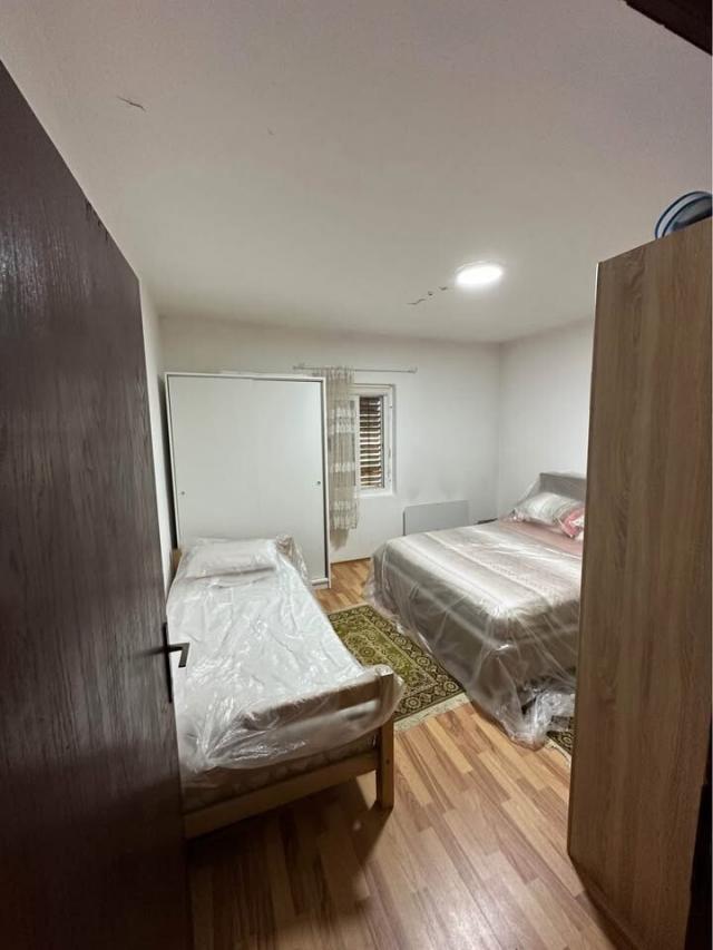 Prodaje se kuća od 75 m² sa velikim imanjem od 2.834 m² - Pričelje