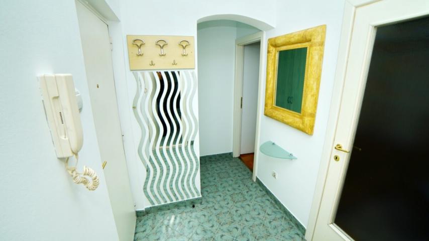Jednosoban stan, 44m2, Preko Morace, IZDAVANJE