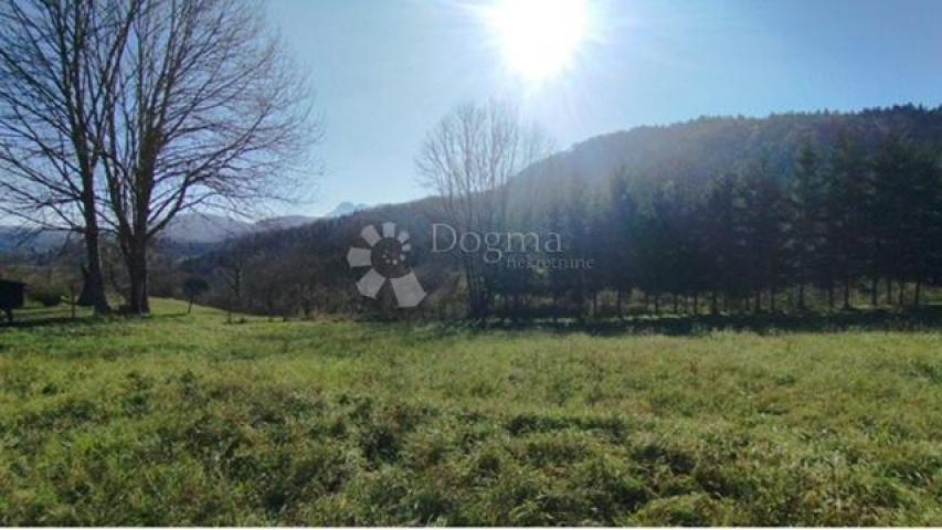 Gorski Kotar, atrakltivno zemljište na prodaju