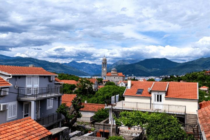 Autentična kamena kuća – kulturna baština u blizini mora, Luštica