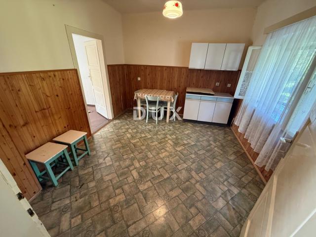 GORSKI KOTAR, FUŽINE, LIČ - veliko obiteljsko imanje s dvije kuće i garažom, spuštena cijena, invest