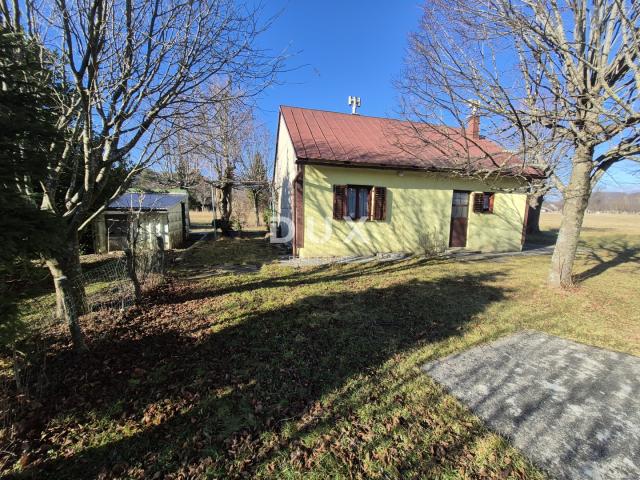 GORSKI KOTAR, FUŽINE, LIČ - veliko obiteljsko imanje s dvije kuće i garažom, spuštena cijena, invest