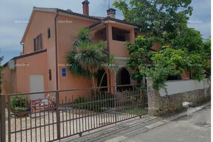 Haus ROVINJ – APARTMENTGEBÄUDE AN EINER RUHIGEN LAGE, IDEAL FÜR INVESTITIONEN