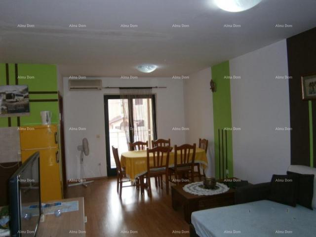 Stan Umag, Četverosobni stan u novogradnji, 200 m od mora