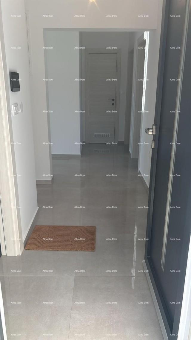 Kuća ŠIŠAN, kuća s dvije stambene jedinice, 195 m2