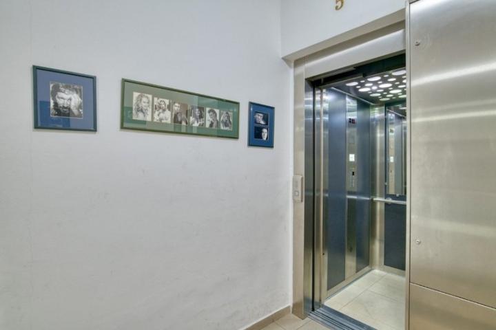 Jednosoban luksuzno namješten dupleks, 70m2, Preko Morače, Podgorica