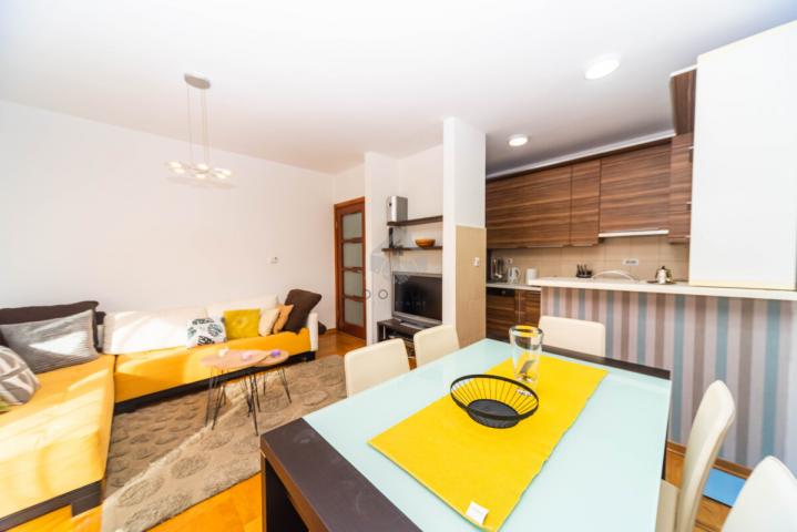 Dvosoban stan 70m2, Preko Morače - Podgorica