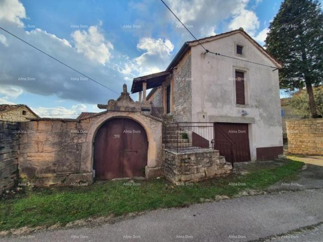Haus Zu verkaufen sind zwei alte Steinhäuser in der Nähe der Stadt Poreč.
