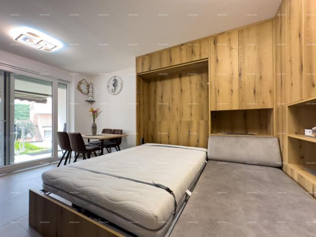 Wohnung Wir verkaufen eine komplett renovierte Wohnung in Duga Uvala!
