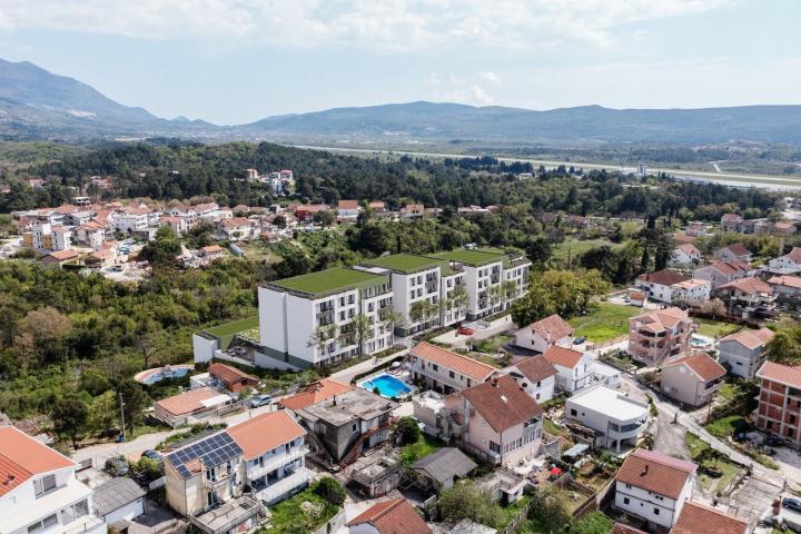 Jednosoban stan (44.92m² + 23.04m2 terase) u novom kompleksu sa bazenom – Tivat, Mrčevac