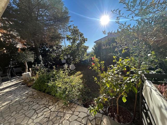 Flat Kostrena, 75m2