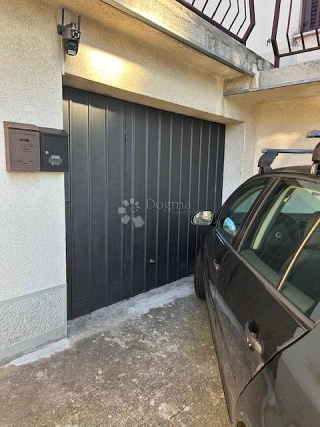 Flat Kostrena, 75m2
