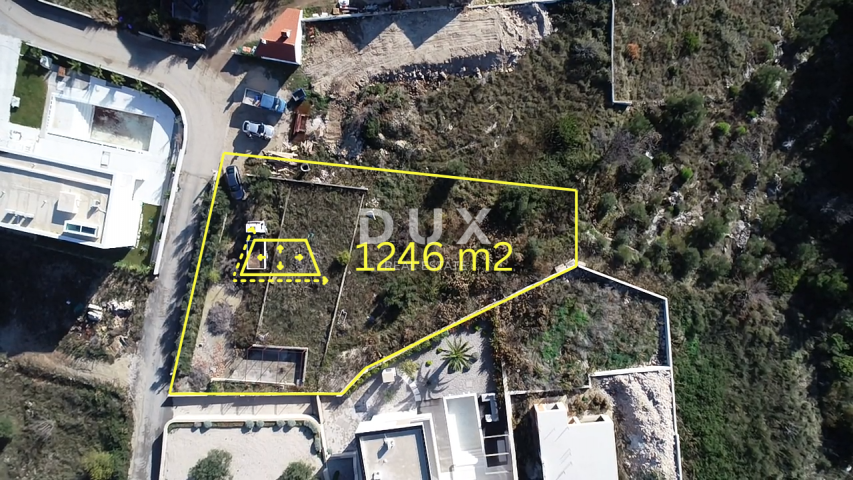 ŠIBENIK, VODICE – Atraktivno zemljište s pogledom na more