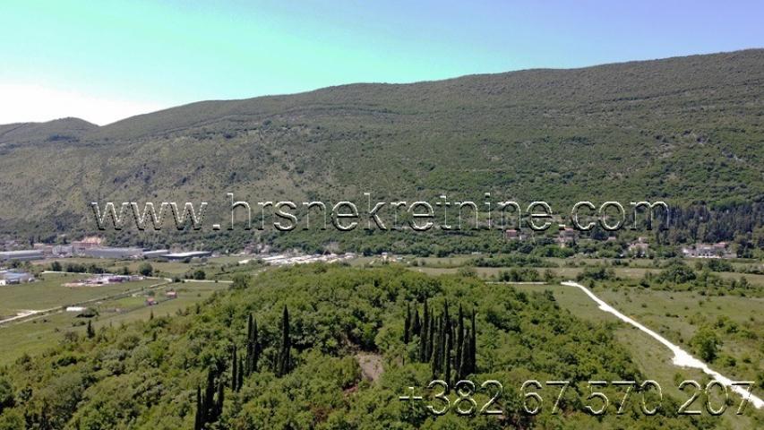 Zemljište sa dva kolska prilaza Ratiševina Herceg Novi