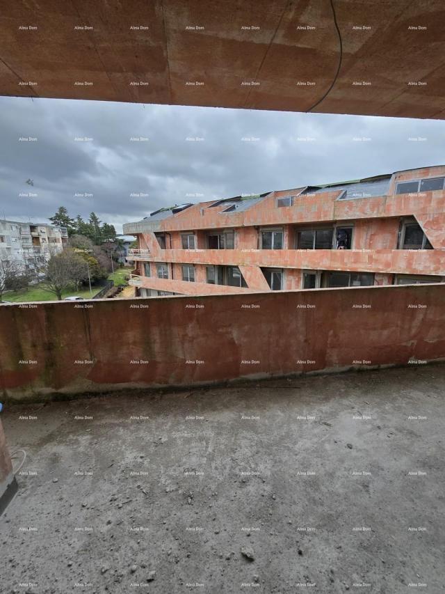 Stan Poreč, stambeno poslovni objekt u gradnji sa apartmanima i podzemnim garažama