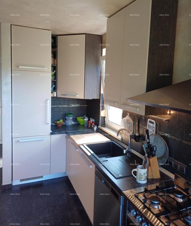 Apartment An apartment of 89 m2 is for sale, Buje