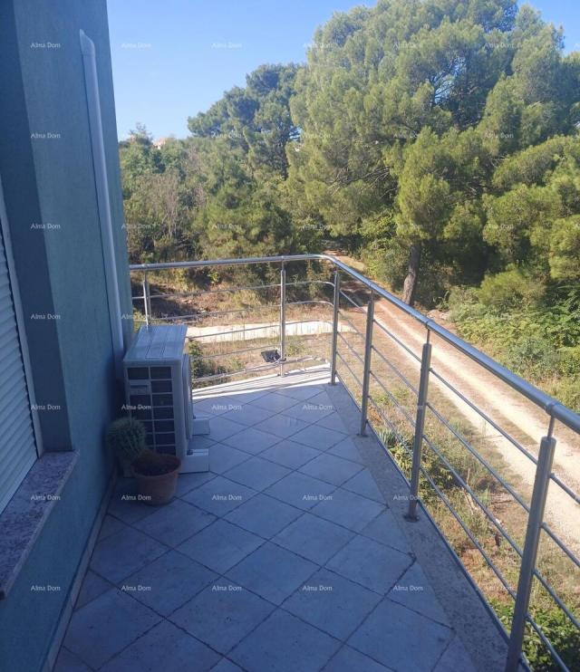 Apartment An apartment of 89 m2 is for sale, Buje