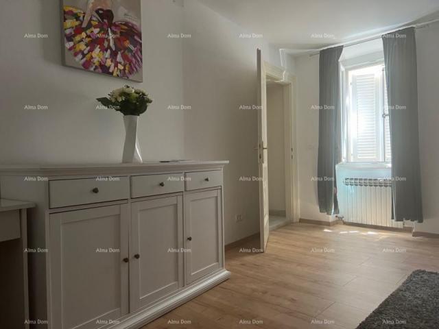Apartment For sale: Two-bedroom apartment in the center of Rovinj.