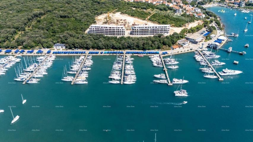 Stan Prodaja modernih stanova u eksluzivnoj zgradi sa pogledom na marinu, Pula!