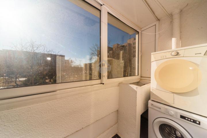 Dvosoban namješten stan 80m2, Blok IX - Podgorica