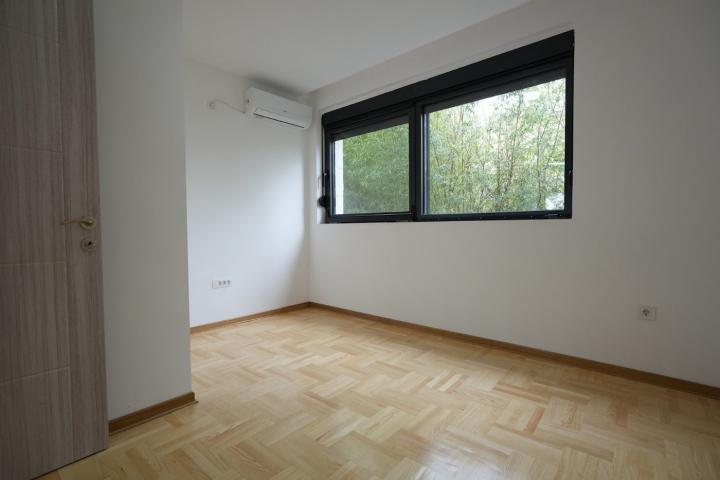 Dvosoban stan, 95m2, Pod Goricom, Podgorica