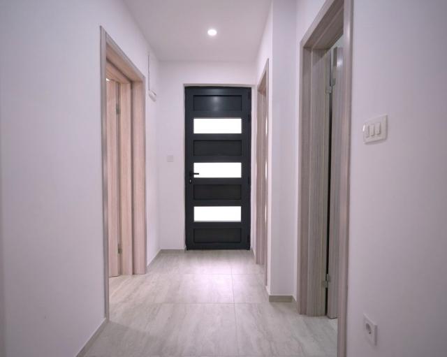 Dvosoban stan, 95m2, Pod Goricom, Podgorica