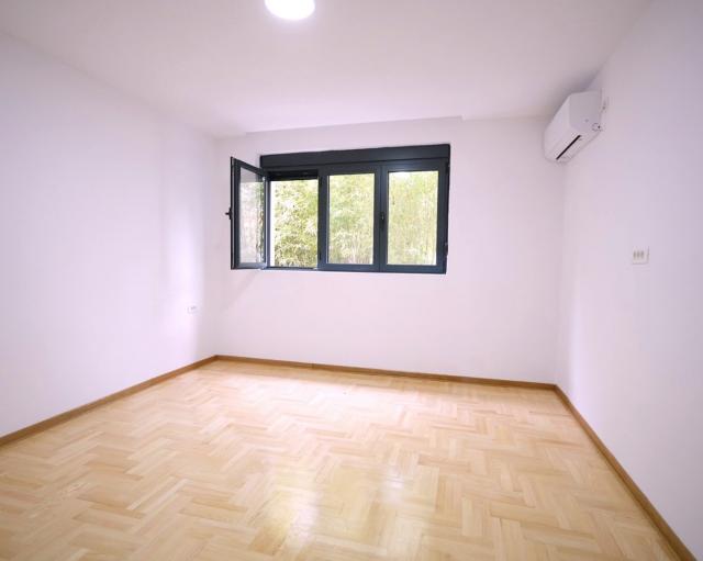 Dvosoban stan, 95m2, Pod Goricom, Podgorica