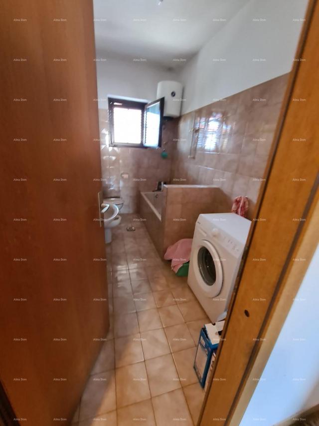 Kuća Prodaja kuće s dvije stambene jedinice, pomoćnim objektom i garažom, Ližnjan!