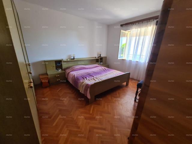 Kuća Prodaja kuće s dvije stambene jedinice, pomoćnim objektom i garažom, Ližnjan!