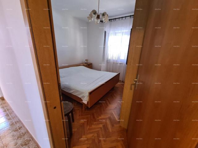 Kuća Prodaja kuće s dvije stambene jedinice, pomoćnim objektom i garažom, Ližnjan!