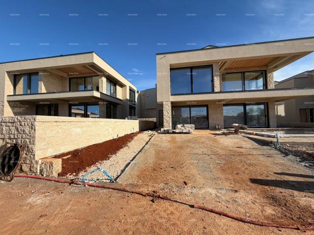 Haus Verkauf moderner Villen in einer wunderschönen Wohngegend, Umag