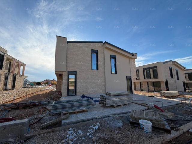 Haus Verkauf moderner Villen in einer wunderschönen Wohngegend, Umag
