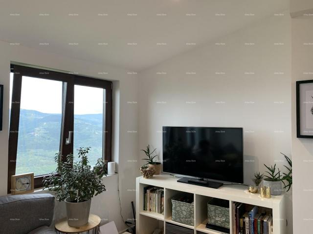 Kuća Prekrasna renovirana kuća s  pogledom i poslovnim prostorom