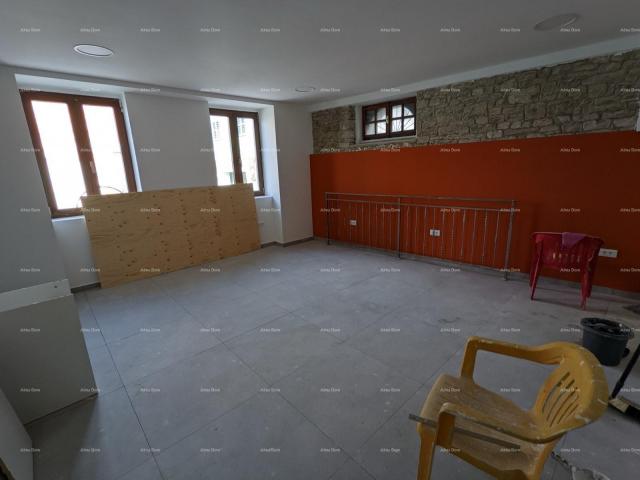 Kuća Prekrasna renovirana kuća s  pogledom i poslovnim prostorom