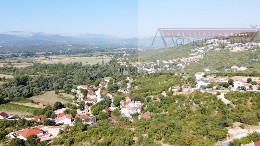 Imotski - Vinjani Donji 1100 m2 građevinsko zemljište