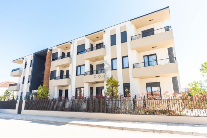 Dvosoban stan 65m2 + parking, Zabjelo - Podgorica