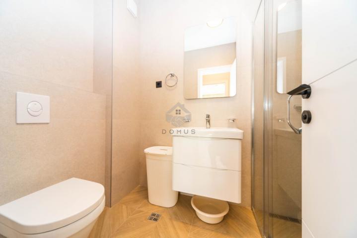 Dvosoban stan 65m2 + parking, Zabjelo - Podgorica