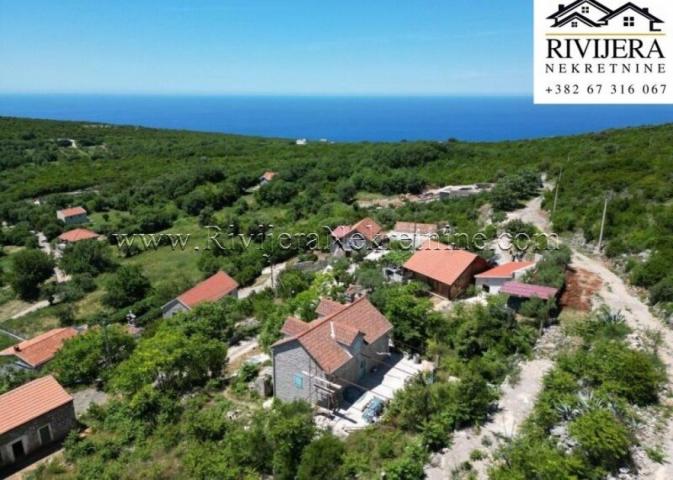 Na prodaju rekonstruisana kamena kuca Zagora Kotor