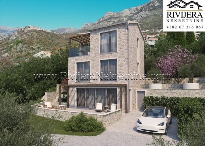 For sale two beautiful villas currently under construction in the  picturesque a