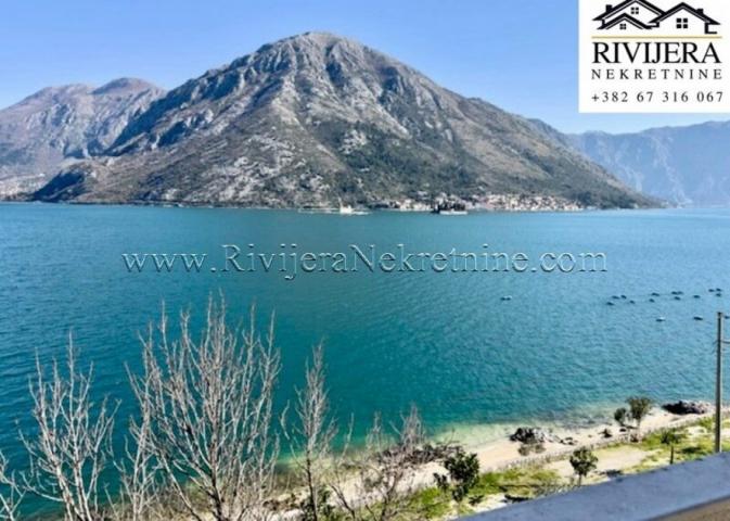 Na prodaju dvosoban namjesten stan Kostanjica Kotor