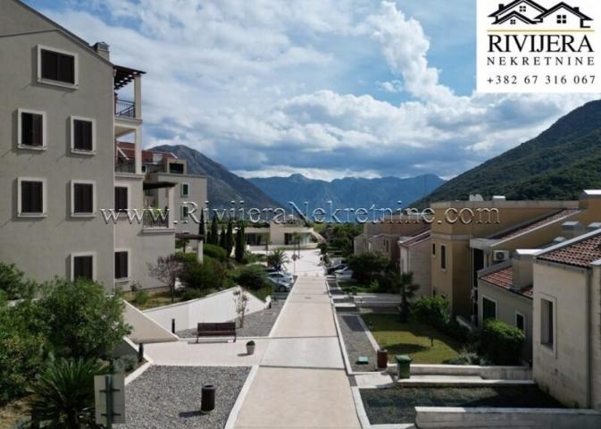 Prodaja luksuzan stan Morinj Boka Kotorska